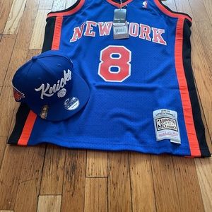 Knicks Jersey Sz L/ Knicks Hat Bundle